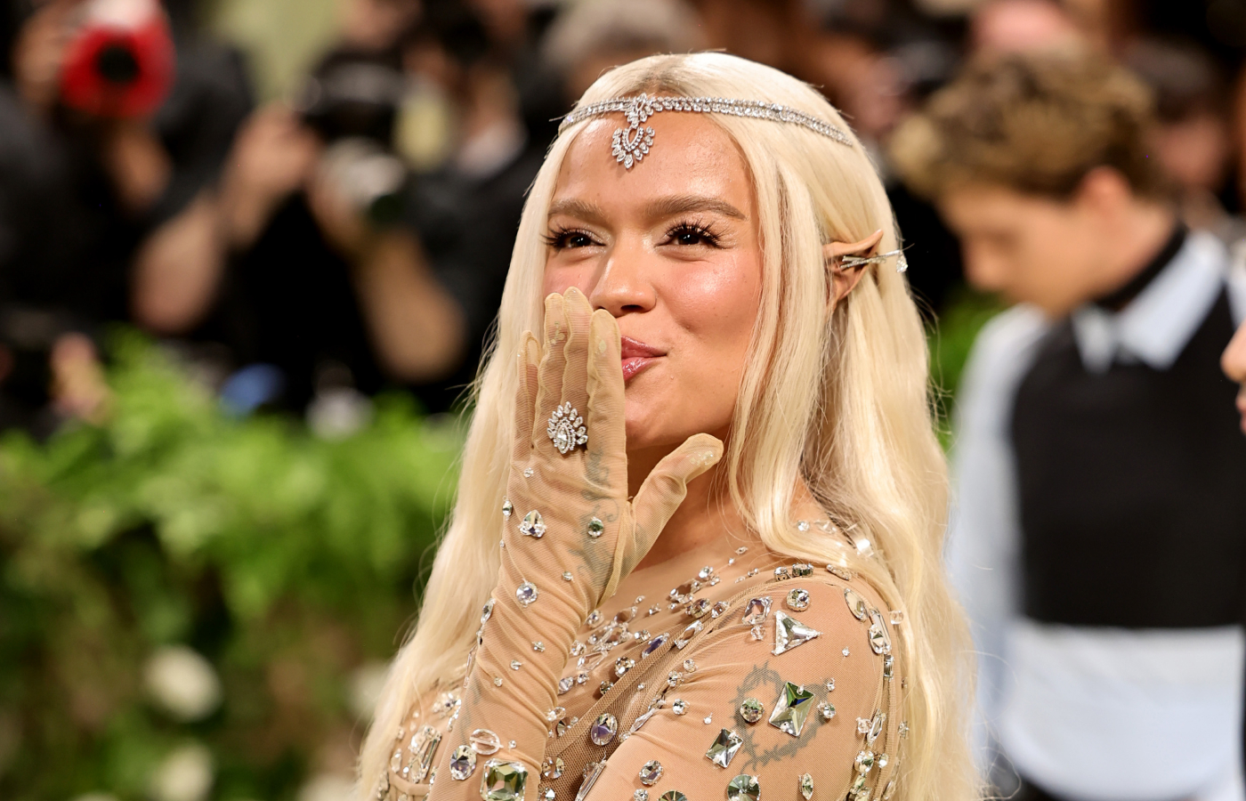  Colombian singer Karol G attends the Met Gala 2024 in jewels by Messika, including the Desert Bloom necklace worn as a tiara