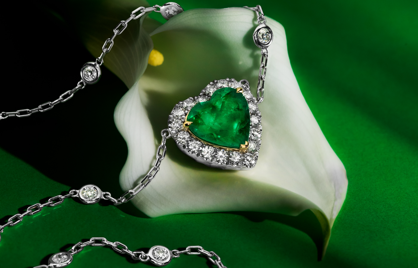 Le Vian Couture necklace in gold, platinum, a 7-ct heart-shaped emerald and diamond