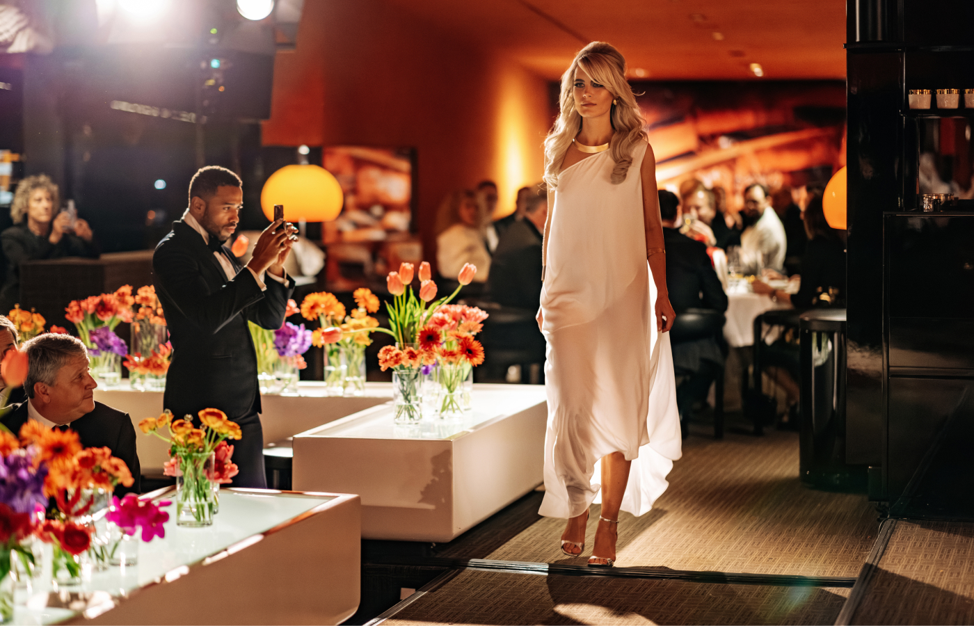  To celebrate 50 years of Inhorgenta, a special evening was organised at Munich-based fine dining restaurant Tantris, incorporating a fashion runway