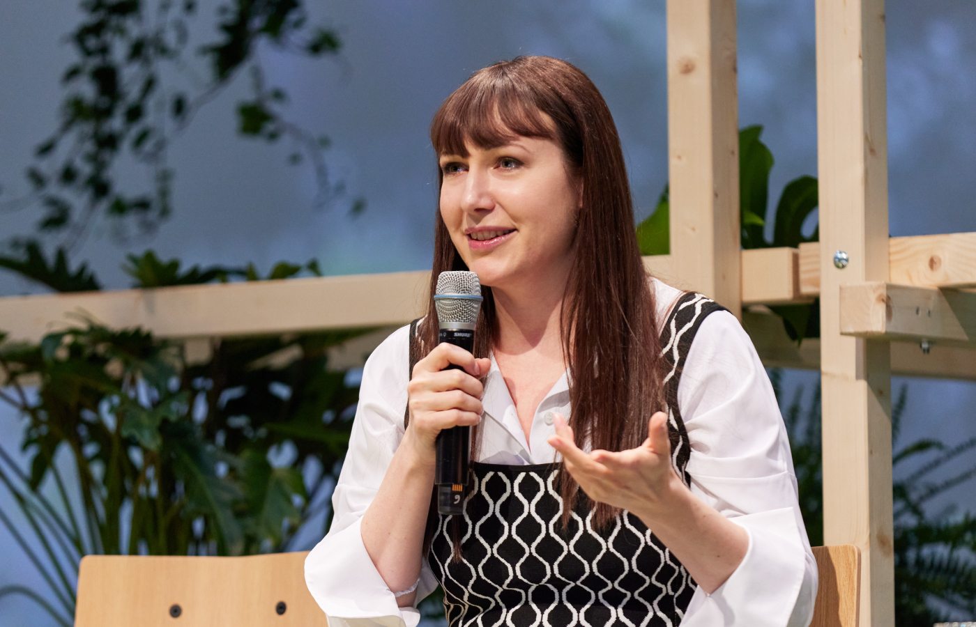 Katerina Perez presenting on stage at the 50th anniversary edition of Inhorgenta in February 2024 
