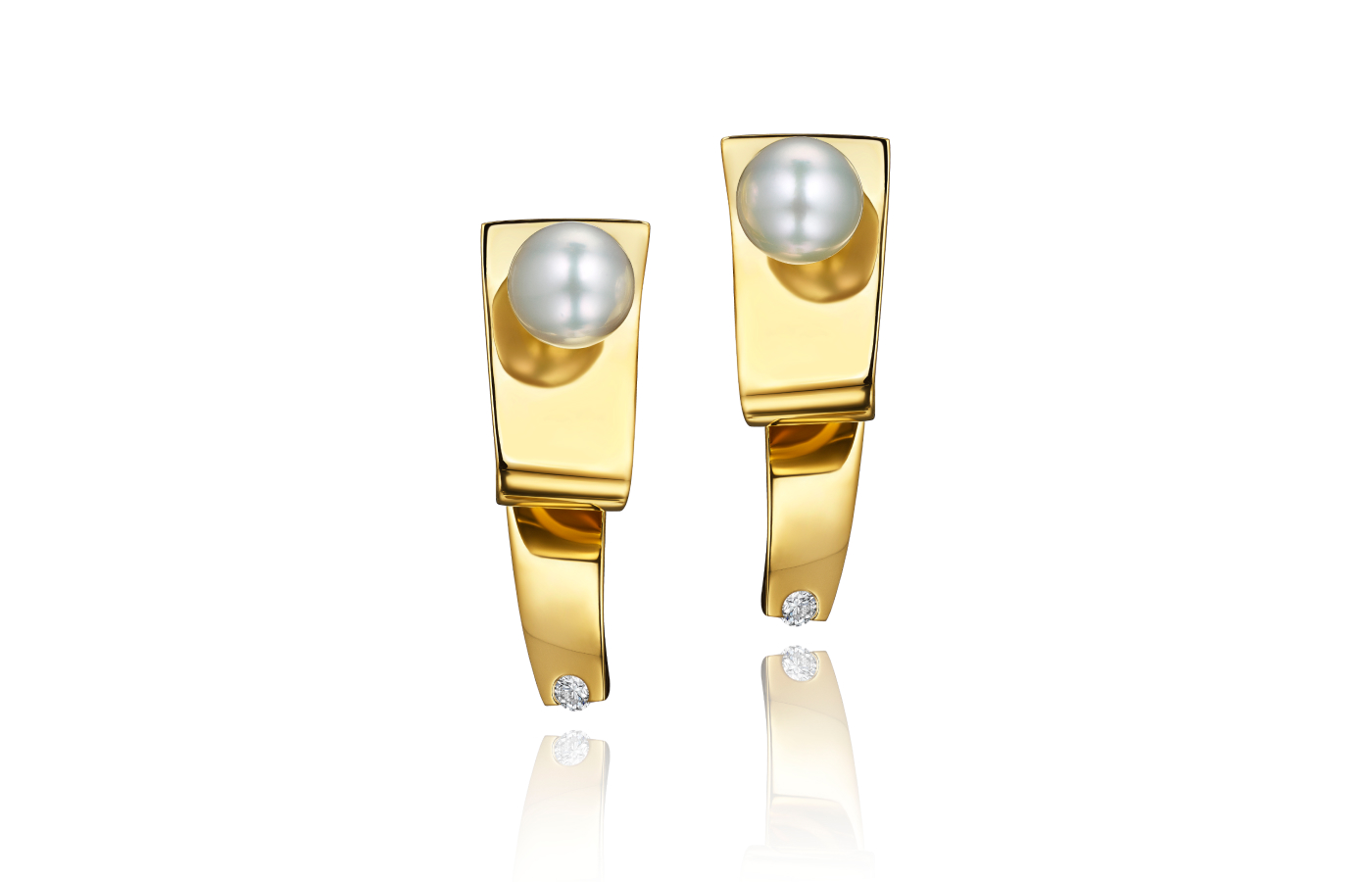  Sean Gilson for Assael Wrap earrings with South Sea pearls and diamonds in 18k yellow gold 