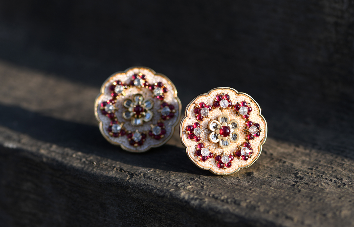 Moksh Jewellery Taantvi Tops earrings in white gold, ruby, Keshi pearl and diamond
