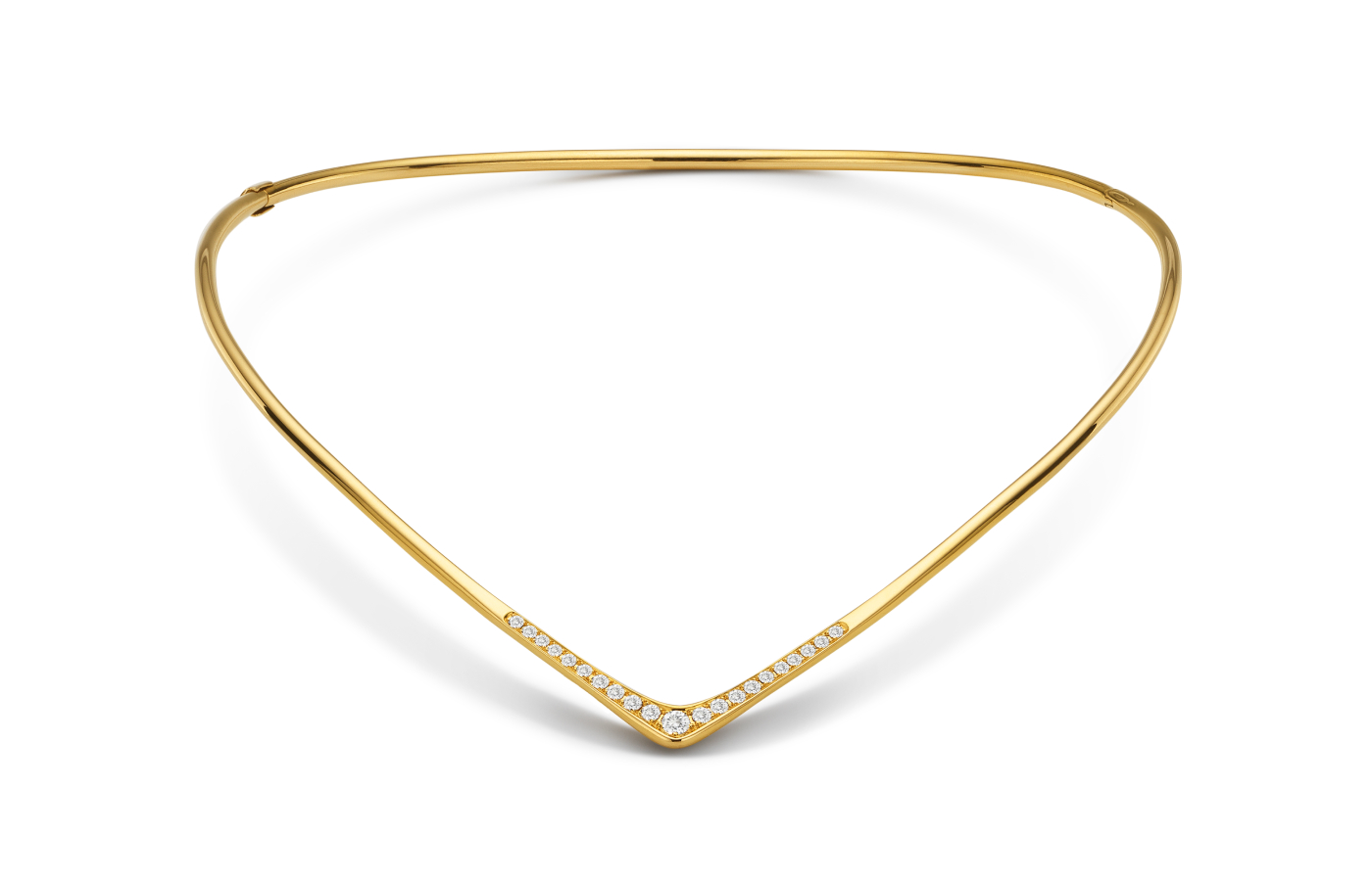  Florence Carr Diamond ‘V’ necklace from the brand’s High Jewellery collection with 1.27 carats of diamonds in 18k yellow gold 