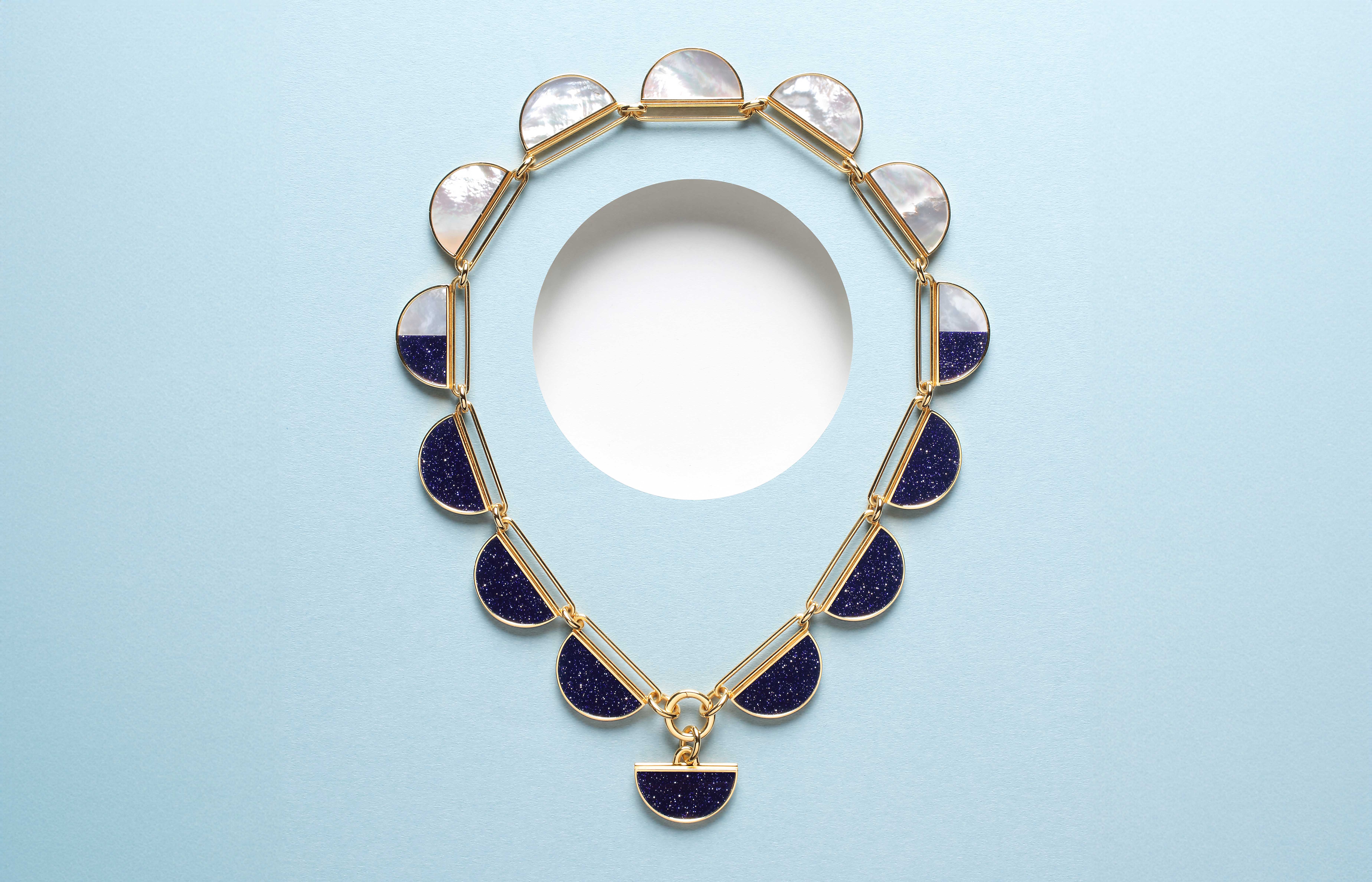 Anna Maccieri Rossi Night & Day Full necklace with half-moon-set aventurine glass and mother of pearl in 18k yellow gold, featuring a detachable and reversible pendant  