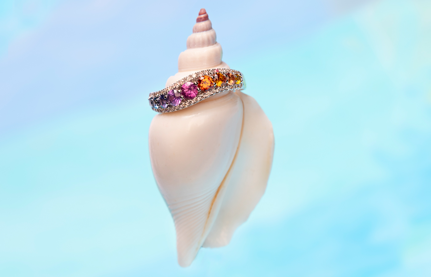 Lisa Nik Rainbow ring with 1.1 carats of multi-coloured sapphires and diamonds in 18k white gold 