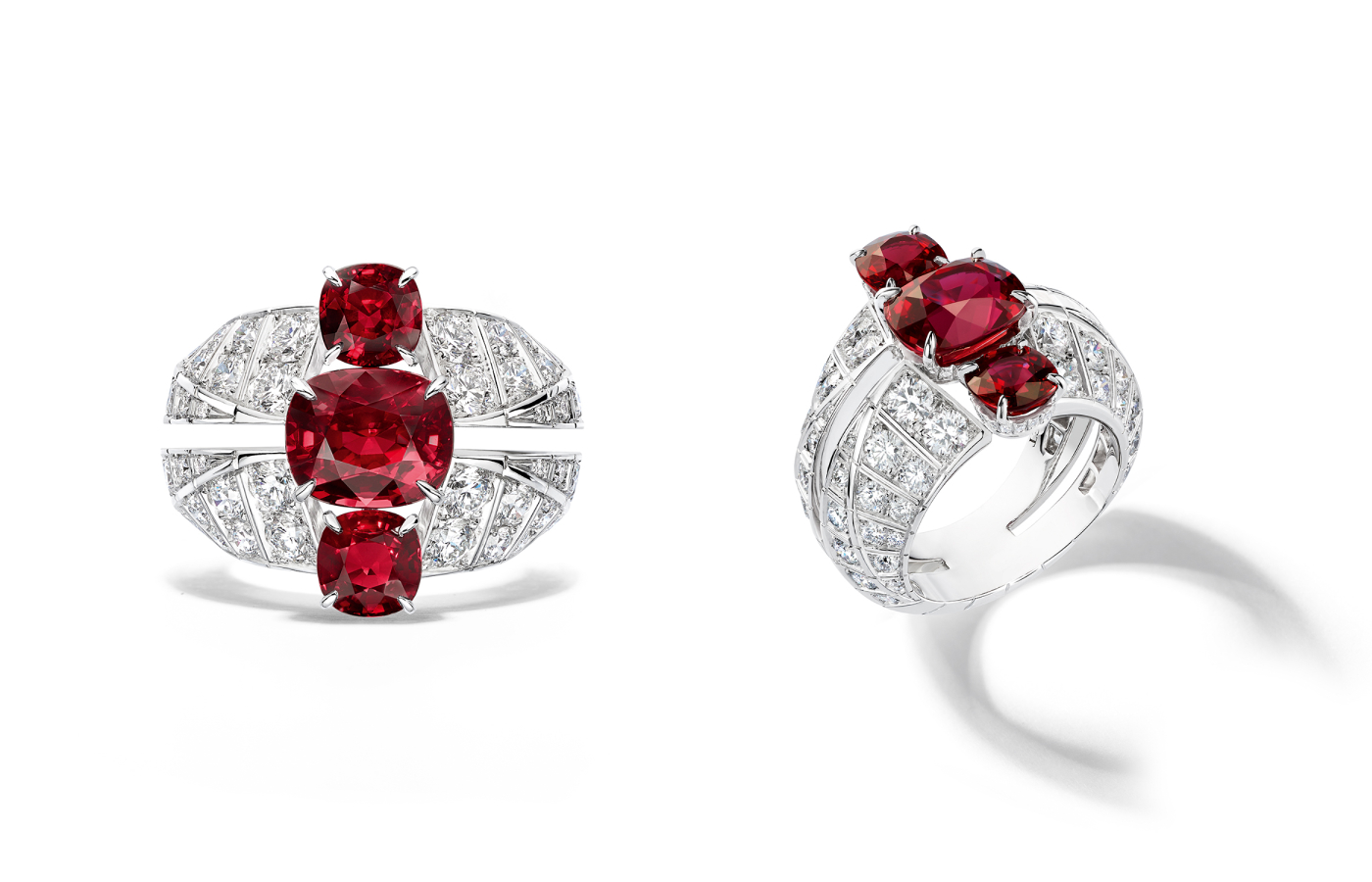 Chaumet Illusion ring in Chaumet en Scène high jewellery collection with 3 cushion-cut rubies weighing 7.21 -carats and diamonds in white gold 