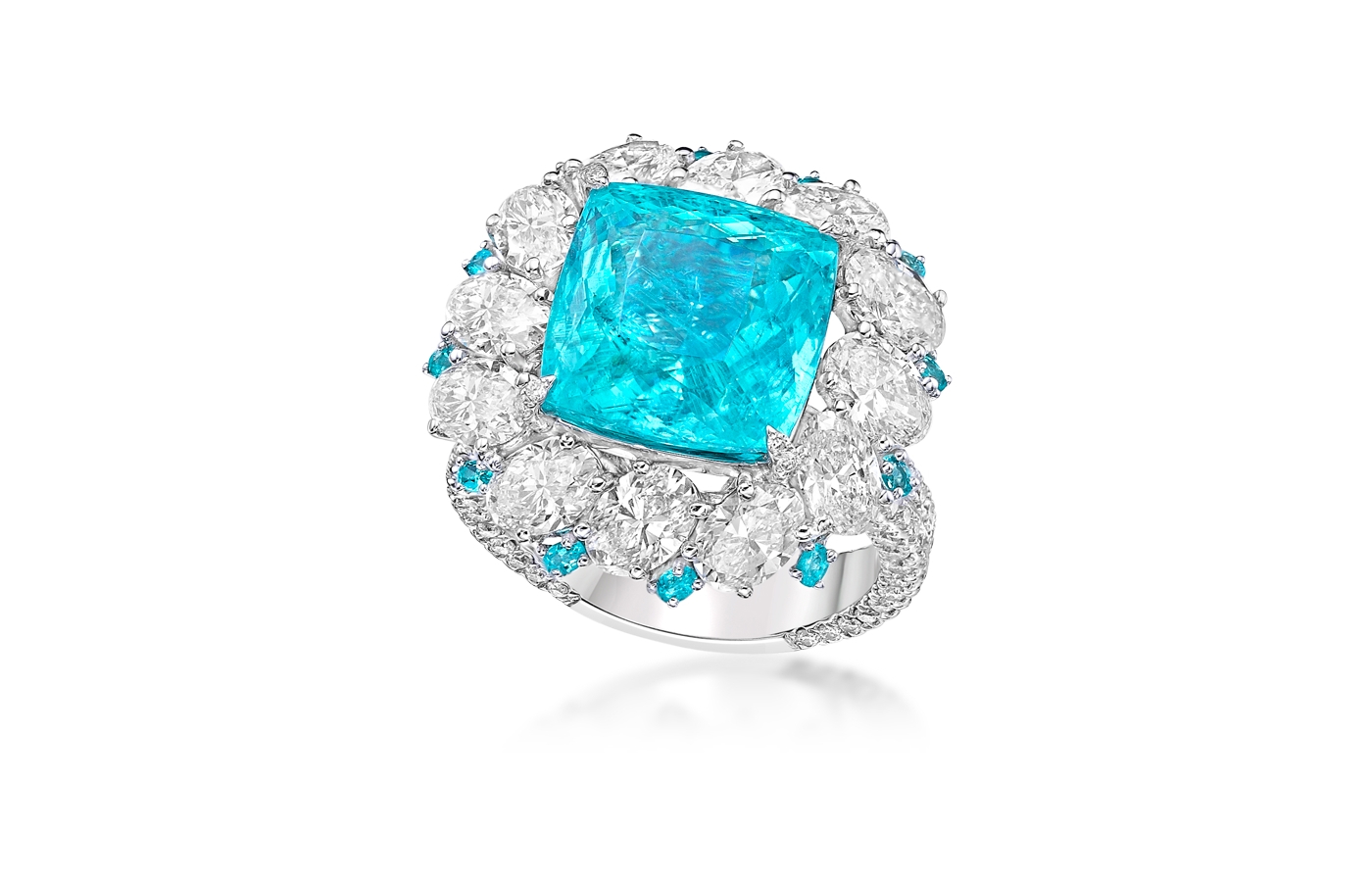  Gilin ring with a 7.15 carat Paraiba tourmaline, 12 oval-shaped diamonds of 3.79 carats, 12 small Paraibas and 172 diamonds totalling 1.33 carats, set in 18k white gold 