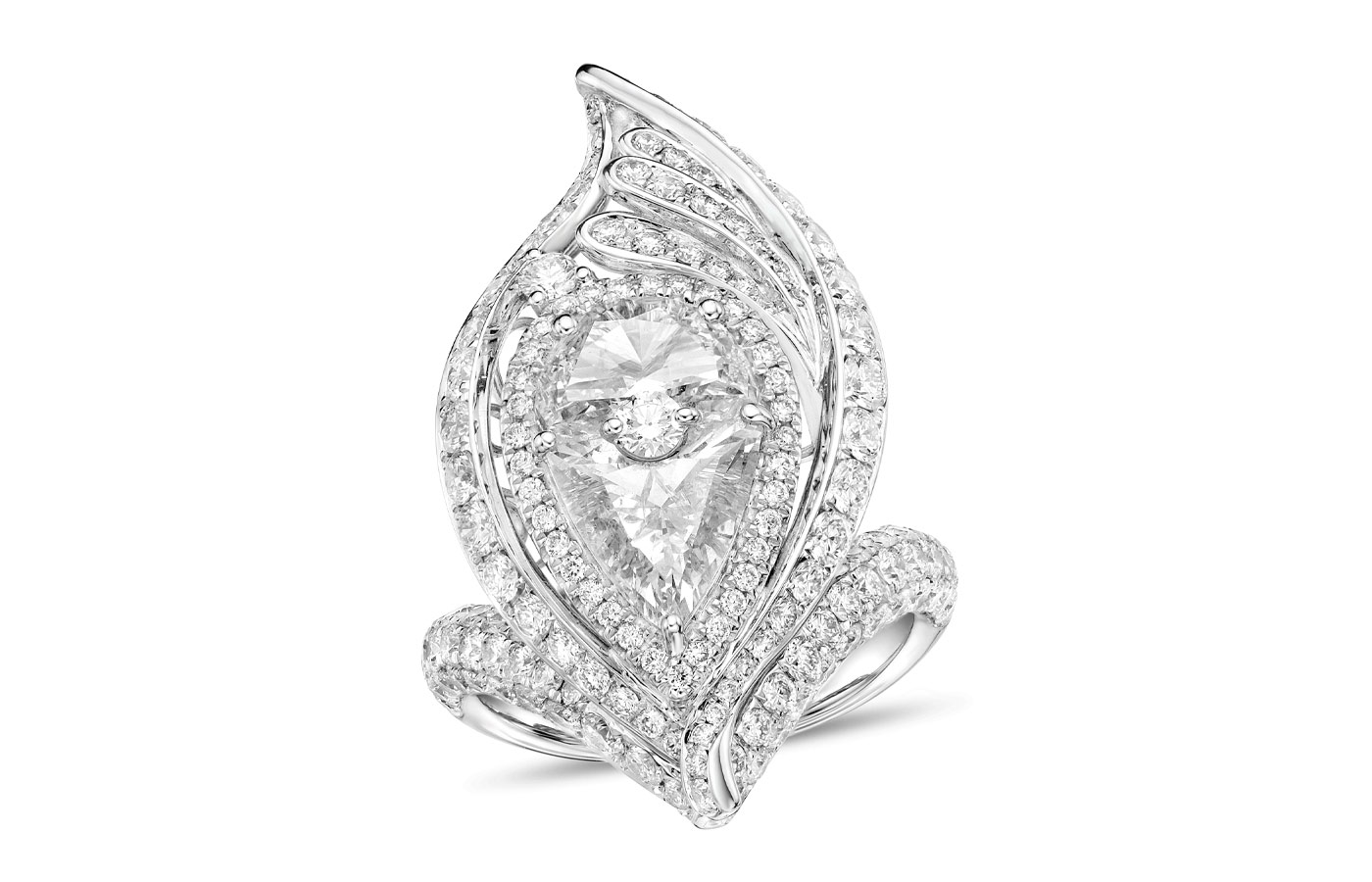  Gilin ring with two central diamonds totalling 1.92 carats, 156 further diamonds with a total weight of 2.38 carats, all in 18k white gold 