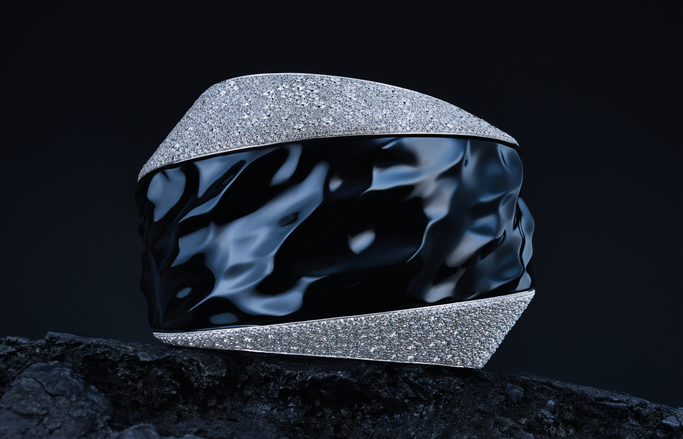 Boucheron Eau d’Encre bracelet with obsidian and diamonds in titanium and white gold from the Or Bleu High Jewellery collection