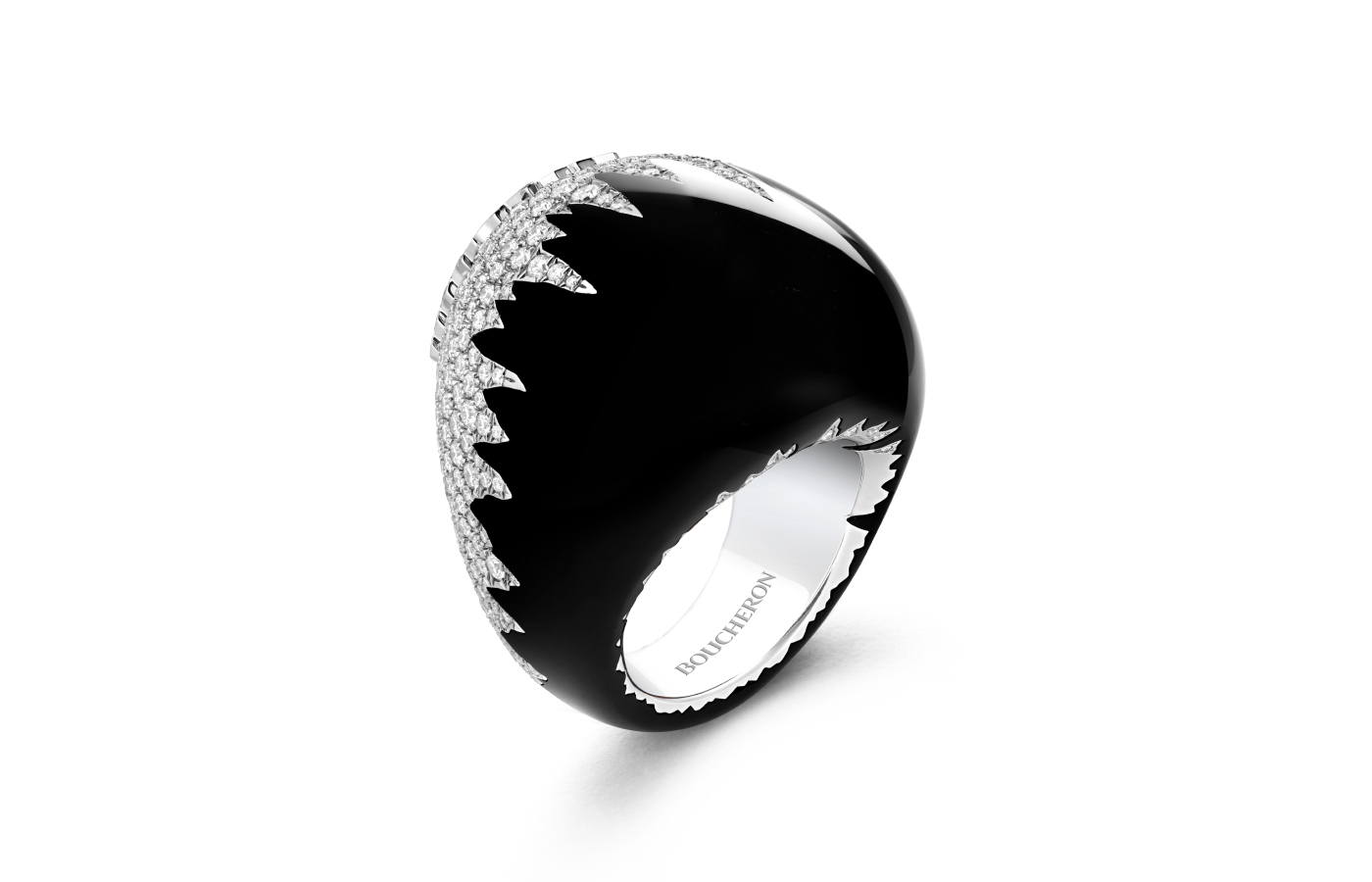  Boucheron ring with obsidian and diamonds in titanium from the Or Bleu High Jewellery collection
