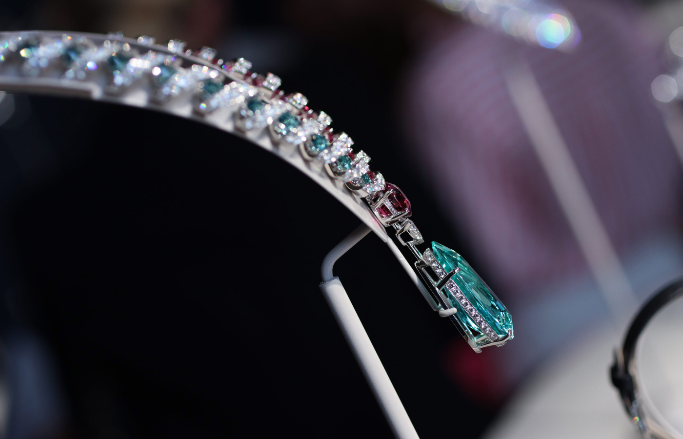  Another angle of the Chaumet Tango necklace from the En Scène collection with tourmaline, rubies and diamonds in 18k white gold