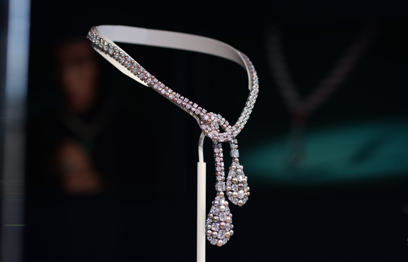 Chaumet Trompe l’œil necklace from the En Scène collection with diamonds and pearls in 18k white gold