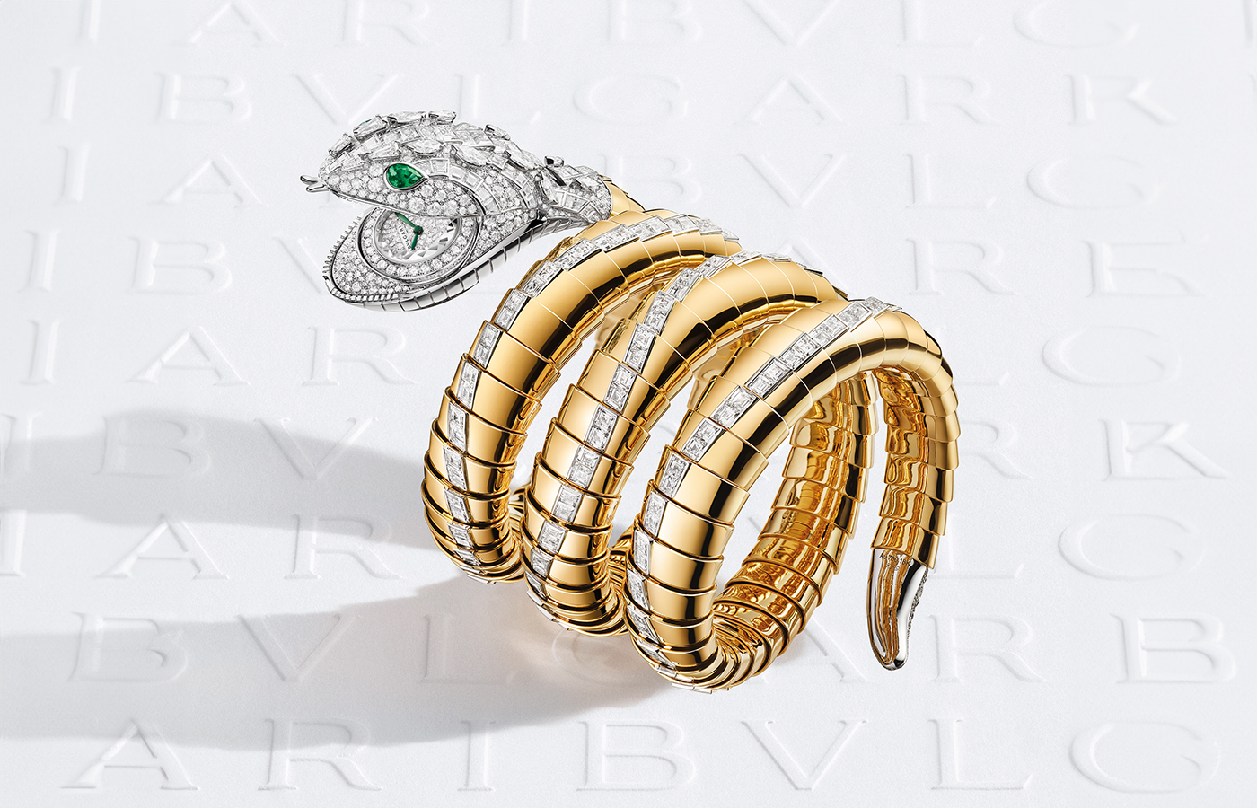 Bvlgari Serpenti Misteriosi Dragone secret watch from the Aeterna collection with diamonds and emeralds in 18k white and rose gold
