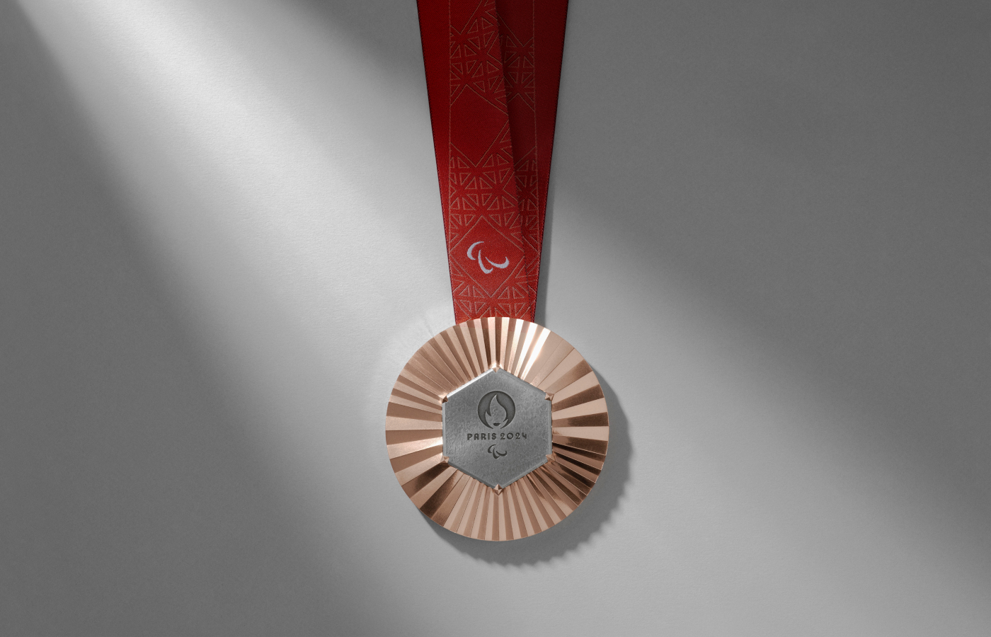  The bronze Paralympic medal for Paris 2024