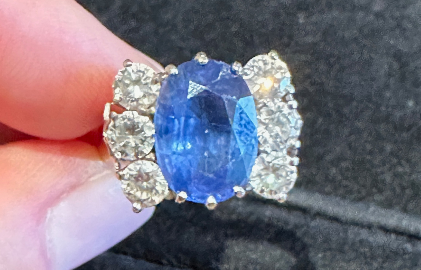  Hattie Rickards’ client Jane brought this heirloom blue sapphire and diamond ring to kickstart a new fine jewellery commission