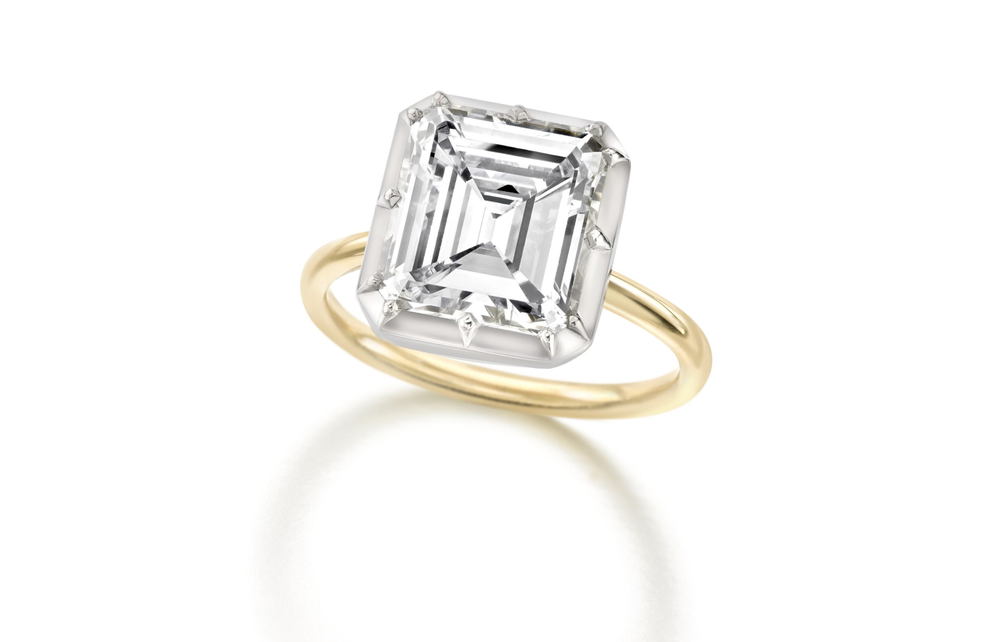  Jessica McCormack diamond Button Back ring worn by Angelina Jolie at the Venice Film Festival 2024 