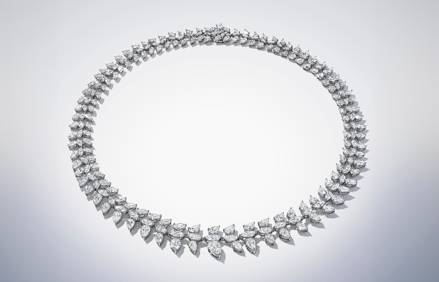  Smart Arts necklace with 40.32 carats of diamonds, including a one carat, E-colour, VS1 clarity centre stone, set in 18k white gold 