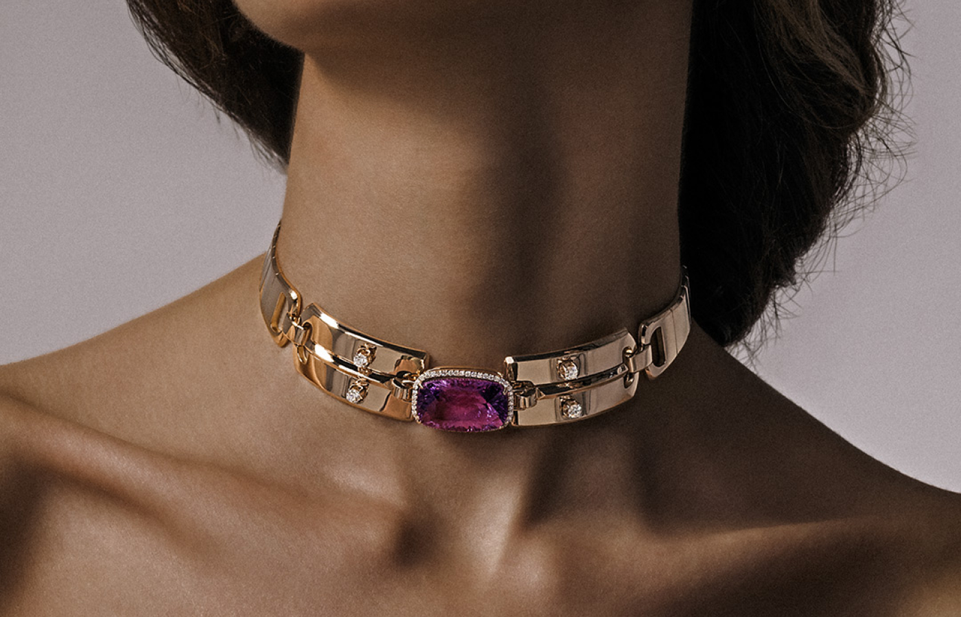  Hassanzadeh Jewellery Regal Amethyst choker with a 41.88 carat amethyst and 2.44 carats of diamonds, set in 18k gold 