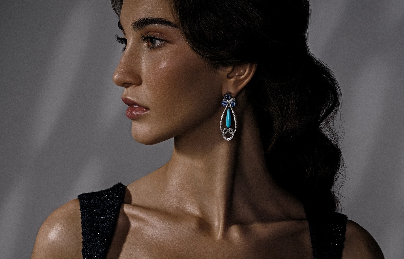  Hassanzadeh Jewellery Ocean Drop earrings with 2.16 carats of round diamonds, 2.52 carats of sapphires and 10.57 carats of turquoise 