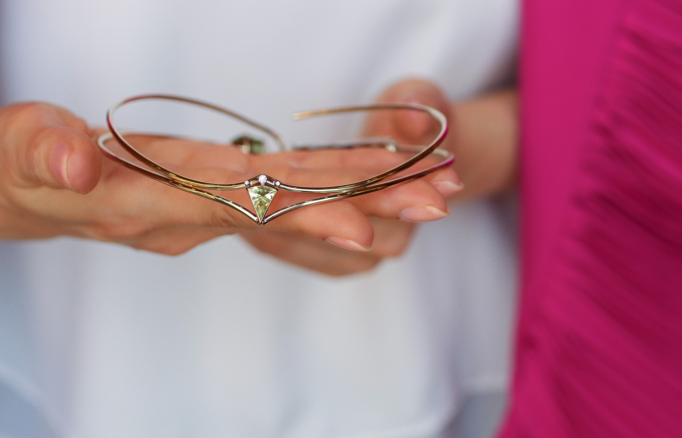  The clasp of the Robert Guild Confluence necklace set with a 1.40 carat yellow beryl and three round diamonds