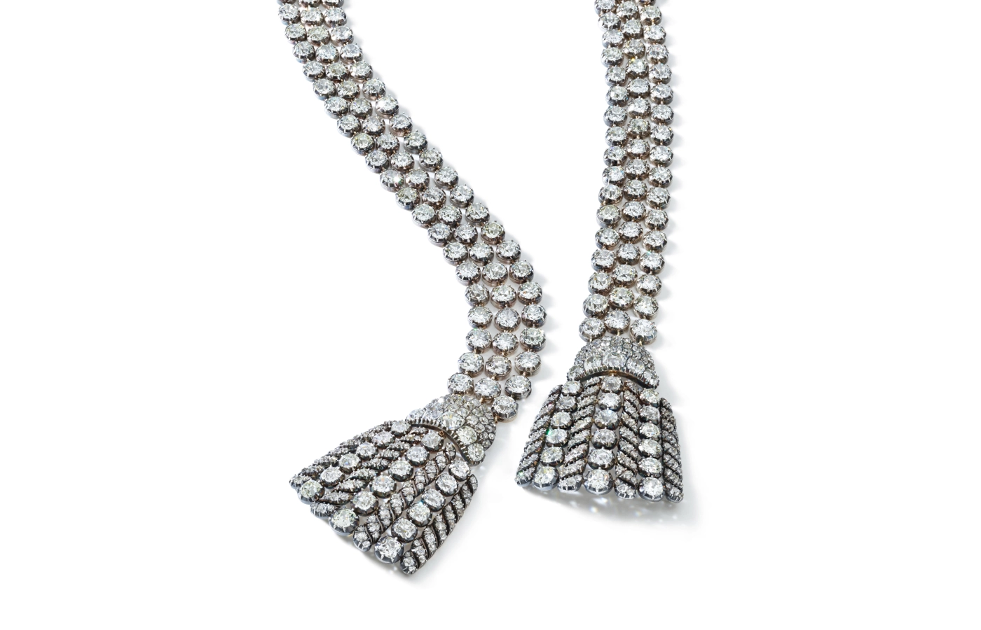  A closer look at the diamond-set tassels on a 300-carat diamond necklace with possible links to Queen Marie Antoinette, which is set to be auctioned by Sotheby’s Geneva 