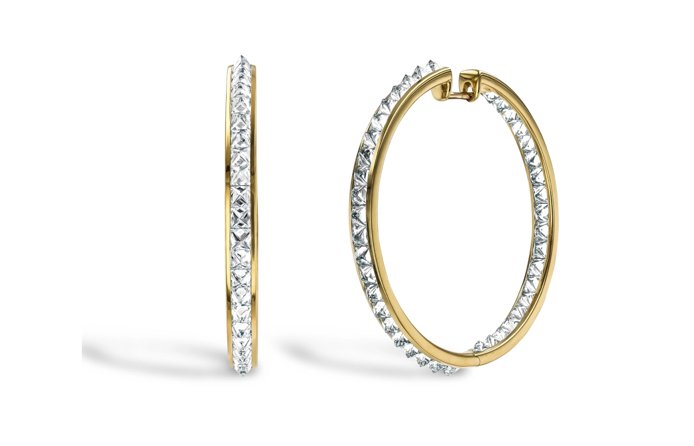  Pragnell earrings from the RockChic collection with diamonds in 18k yellow gold
