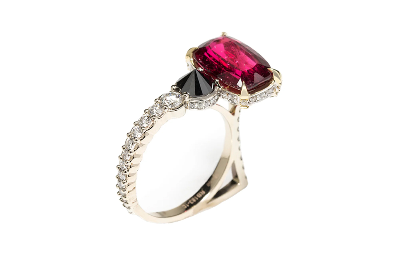  Ara Vartanian Cat ring with a Ruby and black and white diamonds in 18k white gold