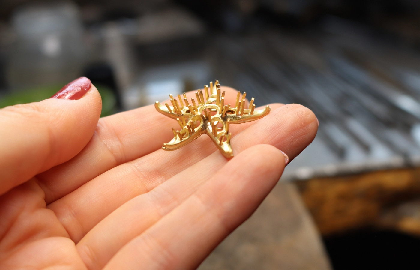  Close up of the jewel in making at Fratelli Piccini workshop