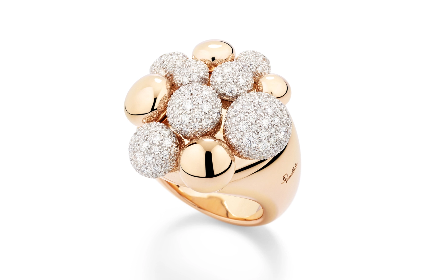  Mora ring by Pomellato featuring a cluster of gold and diamonds set in rose gold 