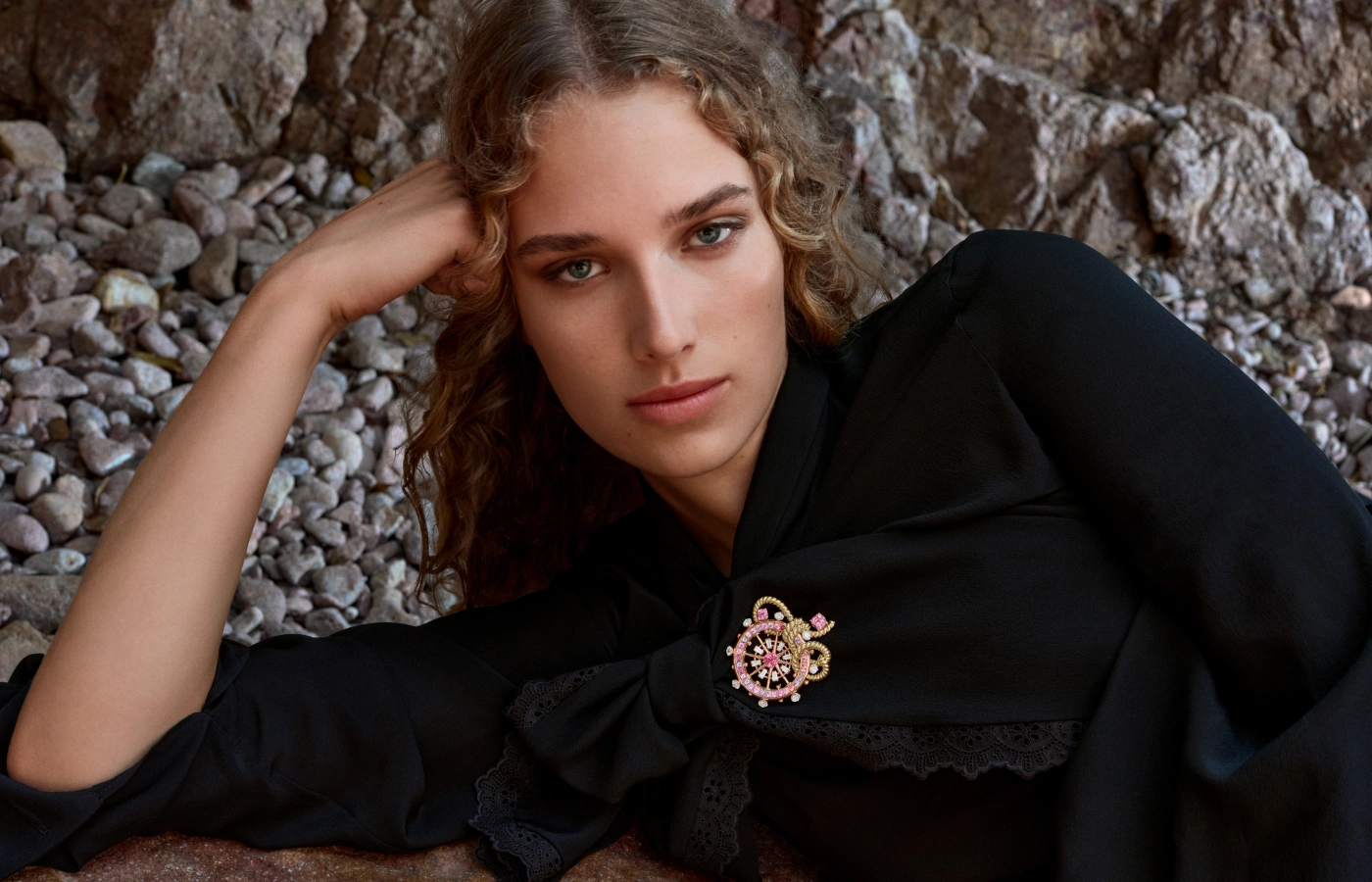  In chapter 1 of Treasure Island, Van Cleef & Arpels sets sail across the seas