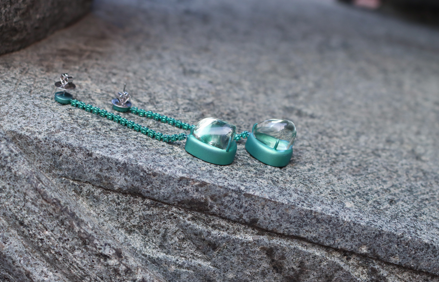  The reverse side of the Evolution through Time ‘Time 3’ earrings by Susana Grau Batlle are set with 57.46 carats of green quartz to provide an interesting counterweight, part of the A Trilogy of Evolution High Jewellery collection