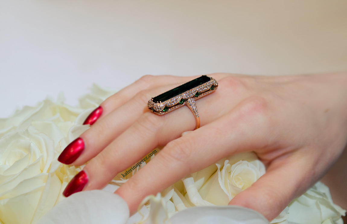 Inbar Jewellery green tourmaline and diamonds ring