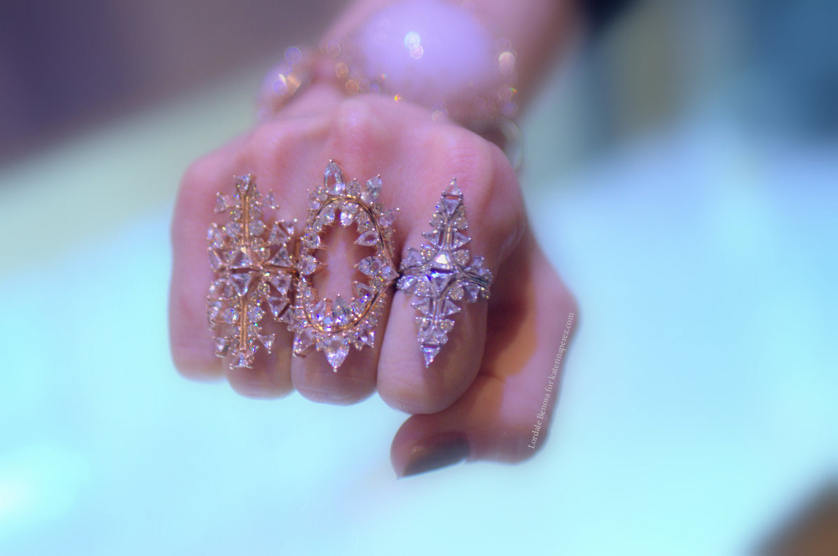 Fernando Jorge Fusiona Earrings with white sapphires and diamonds