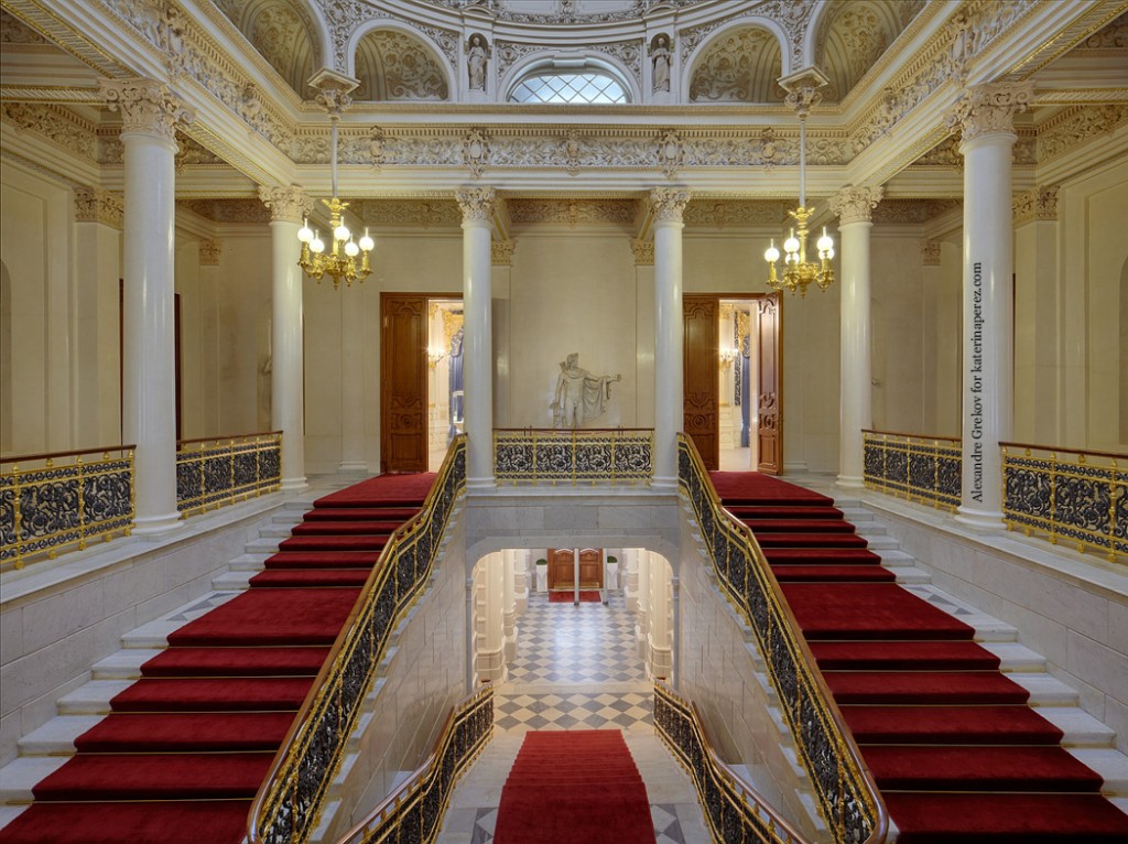 Faberge-Museum-Central-Stai парадная лестница шуваловского дворца музей фаберже