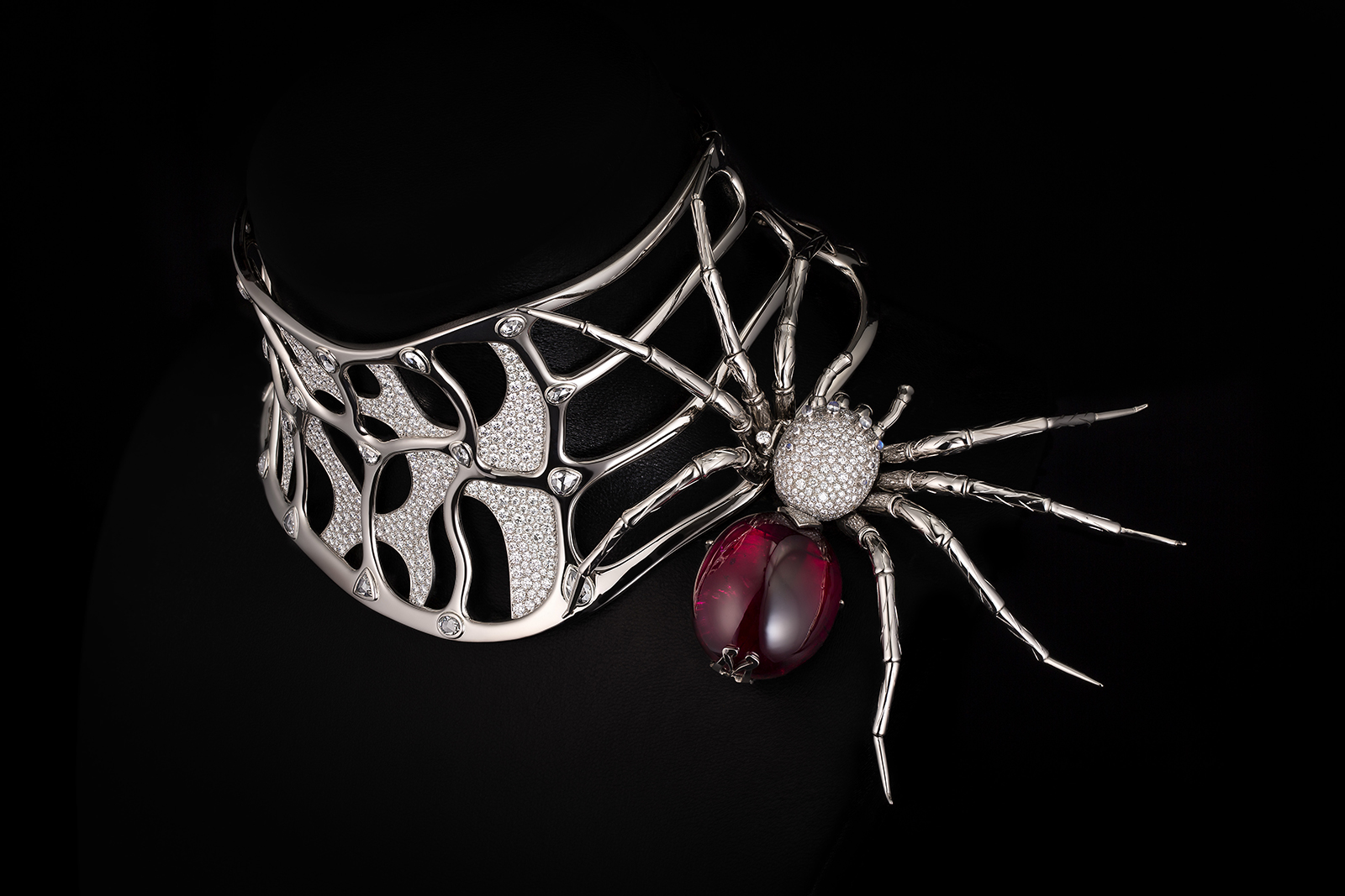 Toile d'Araignée necklace with 136.36 cts rubellite and diamonds by Maison M