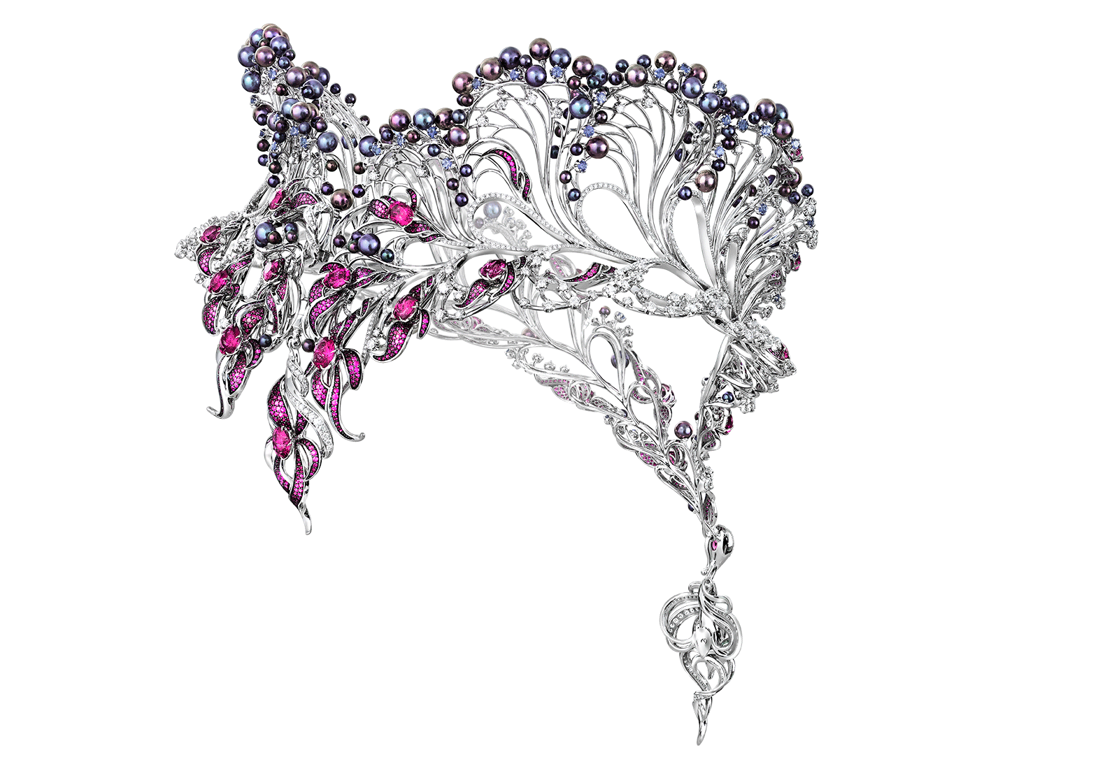 The necklace “Moon Blossom” by RINGO