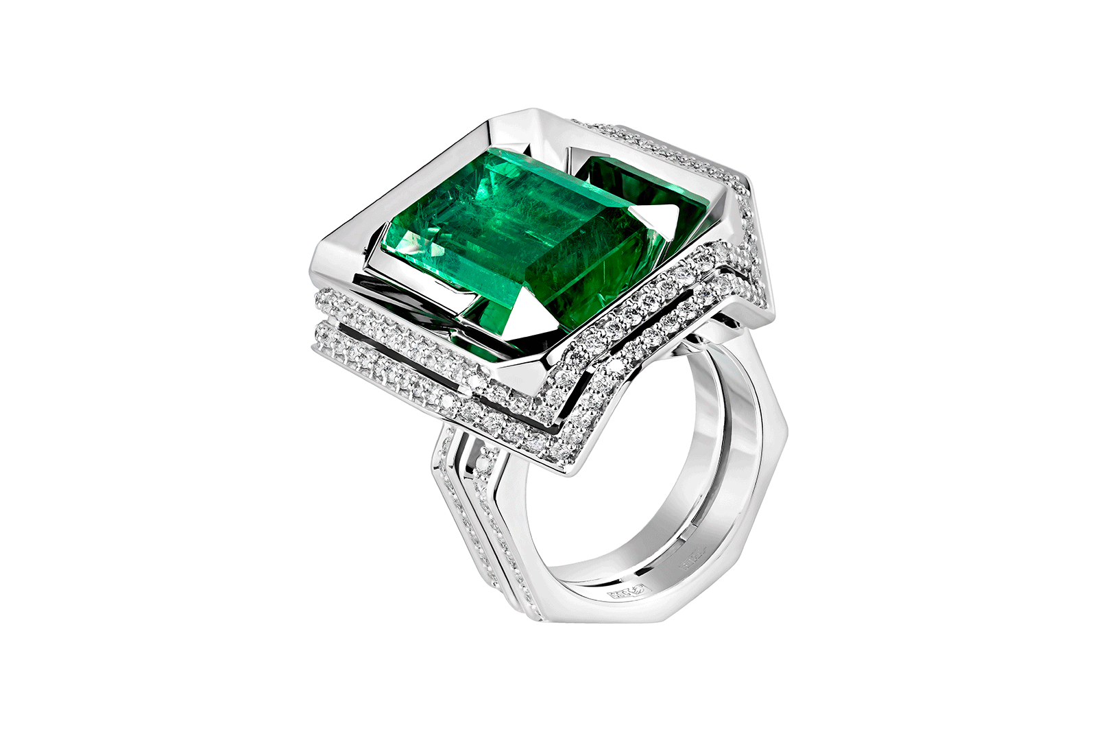  Ringo Jewellery emerald ring from Ego collection