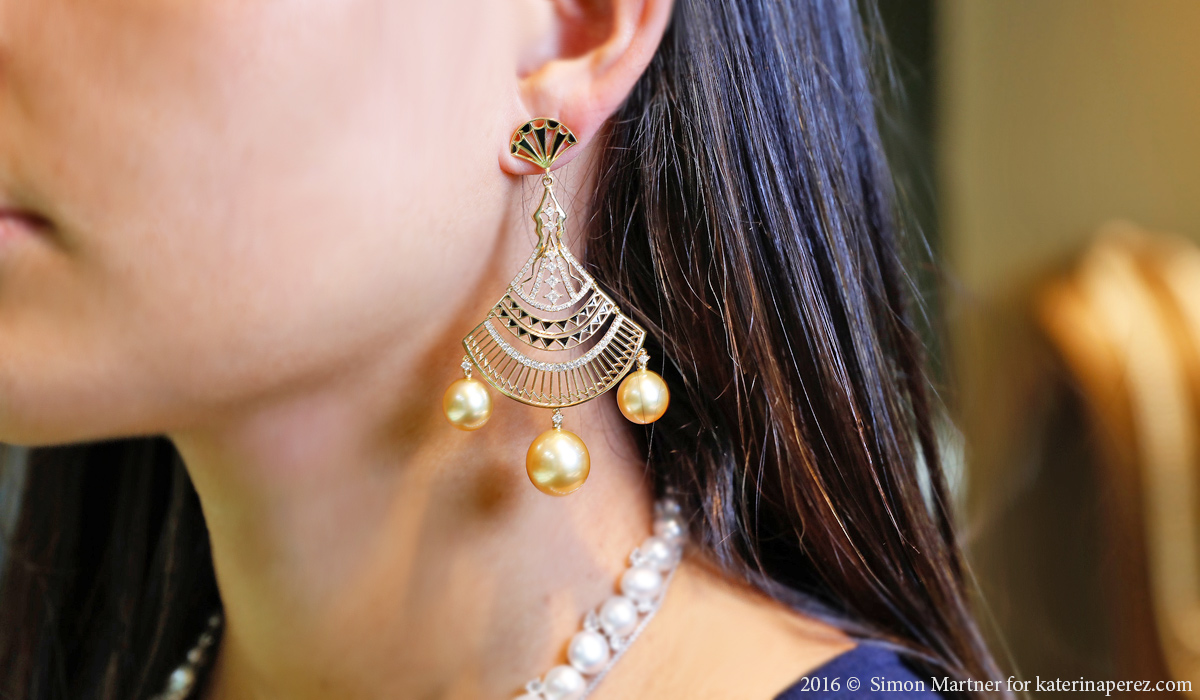 AUTORE gold earrings with enamel, diamonds and pearls from the Metropolitan collection inspired by the Chrysler building in New York