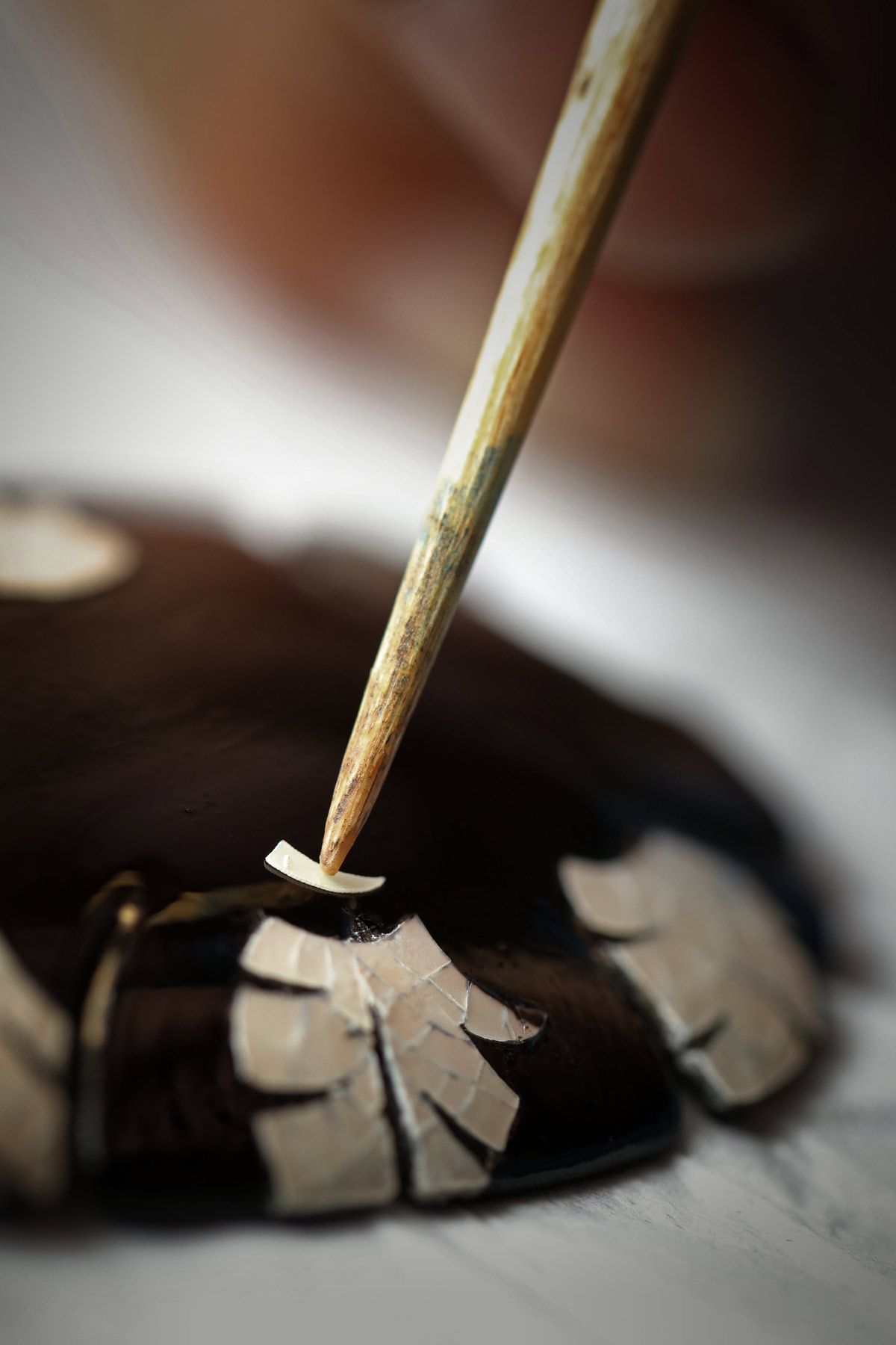  Mother of pearl applied to the surface of the feather of Plume de Chanel necklace