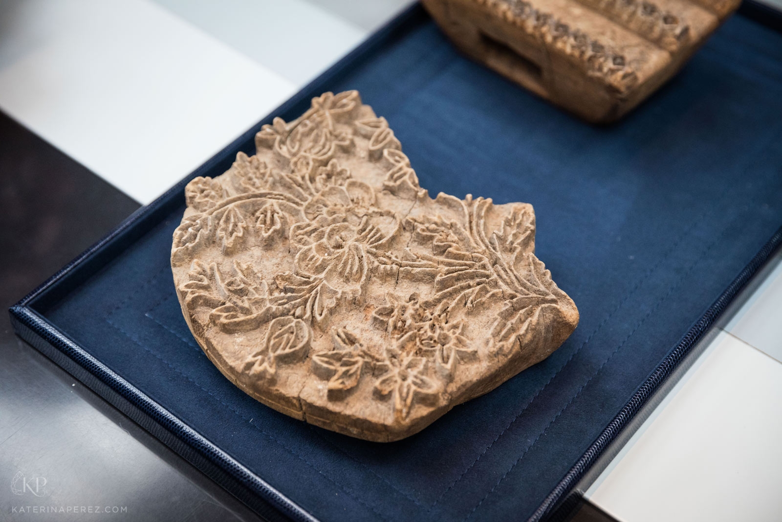  Tabbah silk printing block. Photographer: Simon Martner