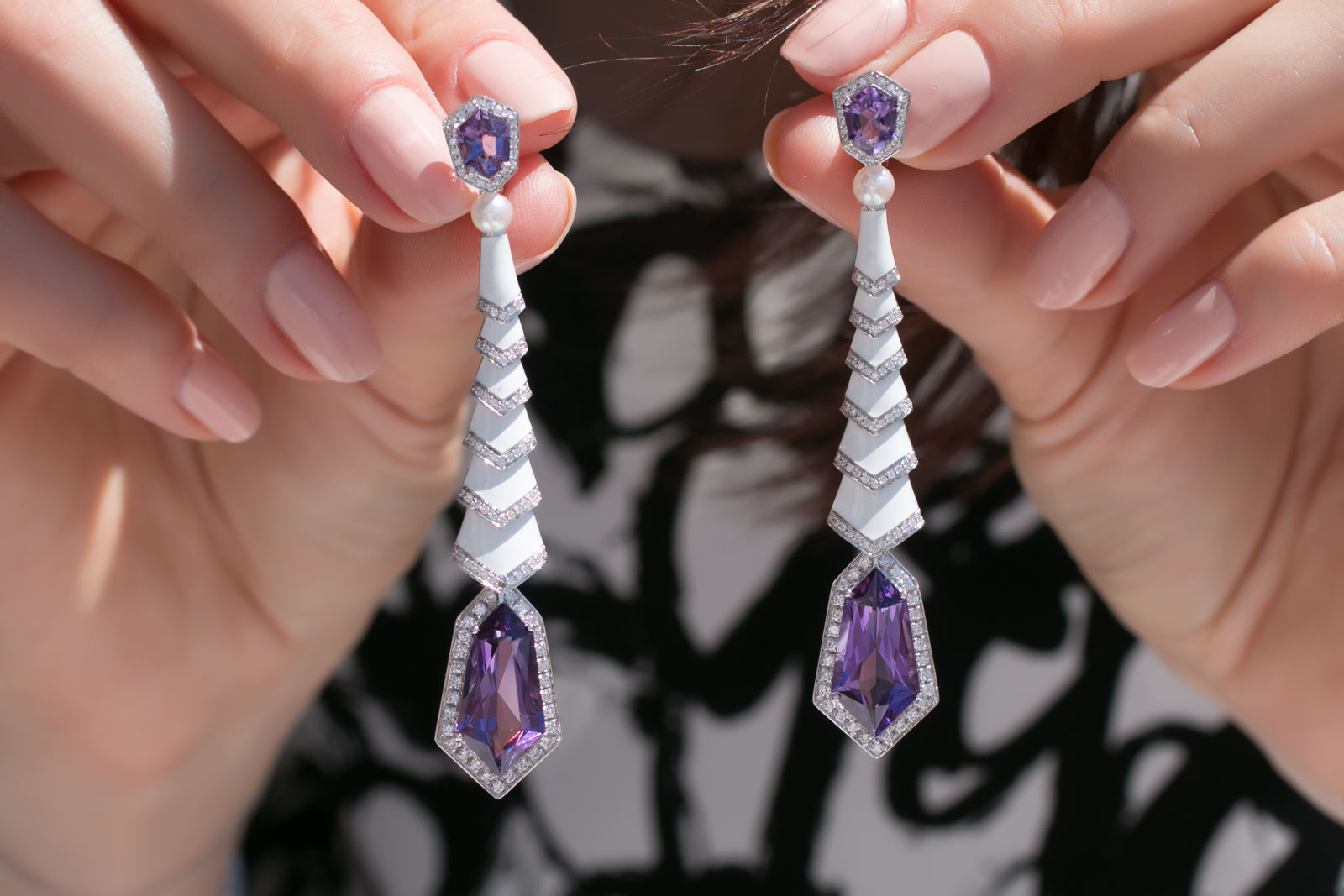  Gatsby earrings with amethysts, diamonds and white enamel by AVAKIAN