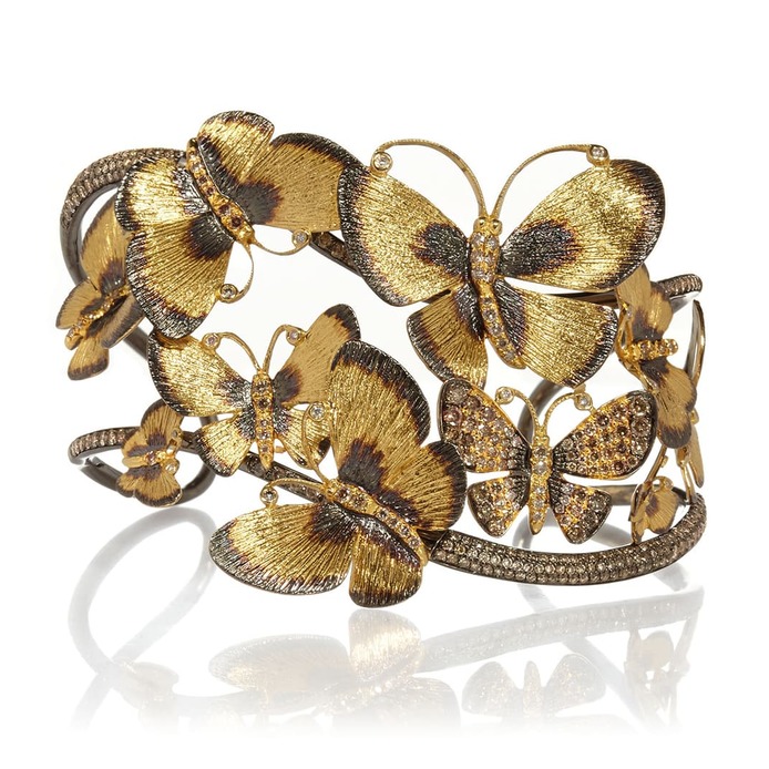 'Butterflies' cuff with diamonds in yellow gold