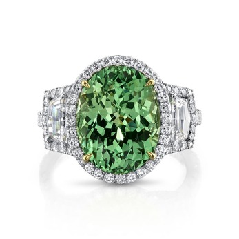 Ring with 6.77ct tsavorite garnet and diamonds in white gold