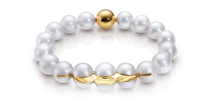 Bracelet with pearls in yellow gold