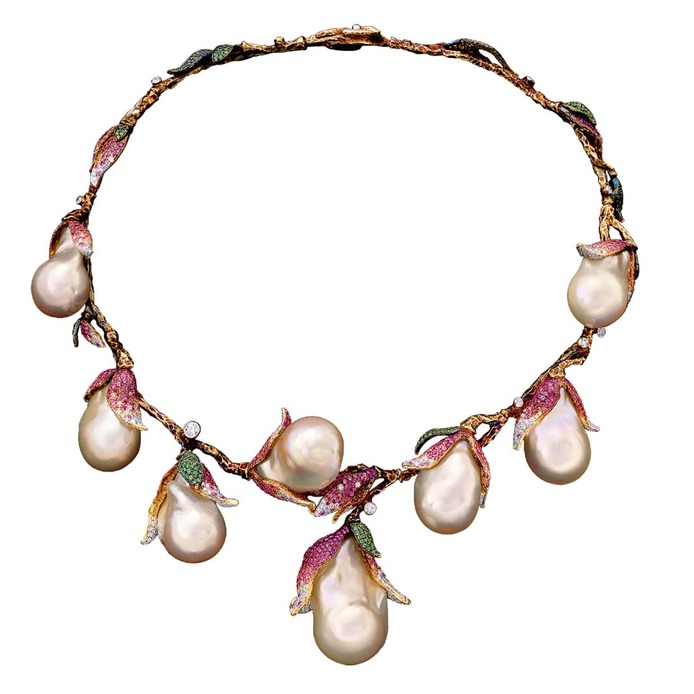 Magnolia necklace with pearls, diamonds, pink sapphires and tsavorites in yellow gold