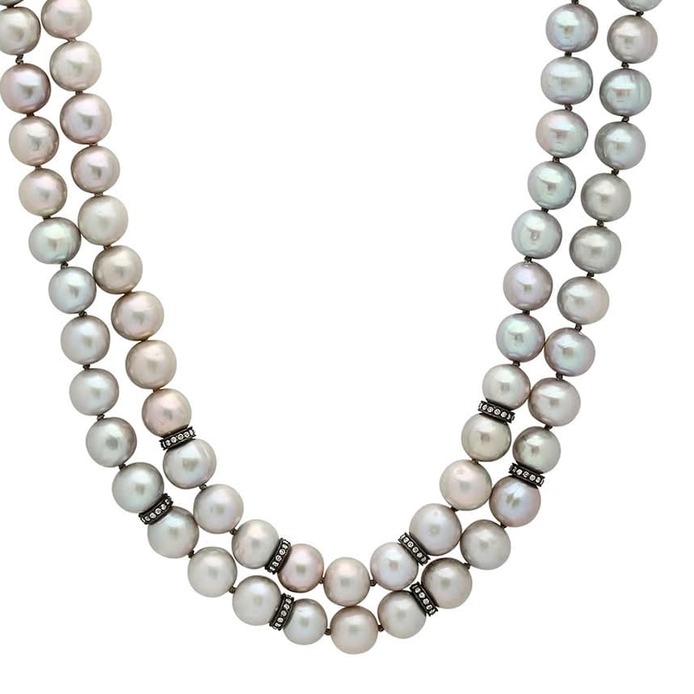 Double strand pearl necklace with diamonds