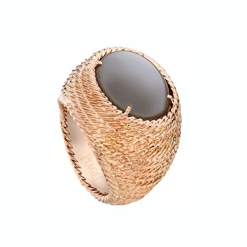 Extremely Piaget Twisted Decoration ring in rose gold, set with a grey moonstone