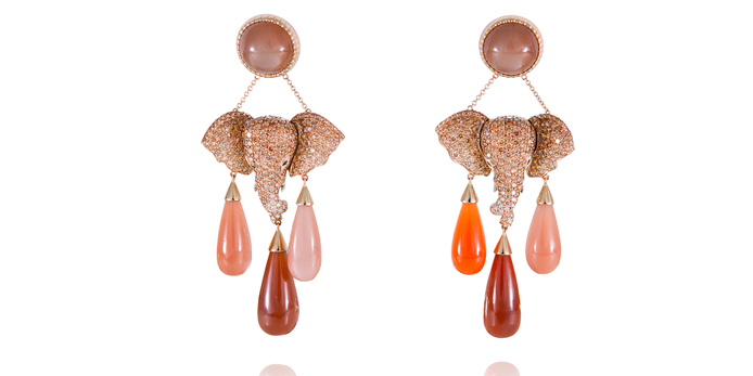 Elephant earrings in yellow gold with moonstones, black diamonds and 518 brown diamonds totalling 7.15 carats