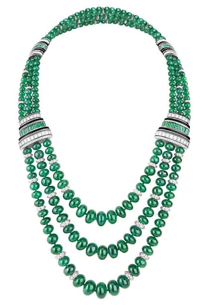 Plastron Émeraudes necklace from the Histoire de Style, Art Déco High Jewellery collection with 220 emerald beads of over 1,000 carats 