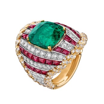 Кольцо Escale à Venise High Jewellery Collection Volute Croisière из желтого золота и платины с изумрудом, рубинами и бриллиантами